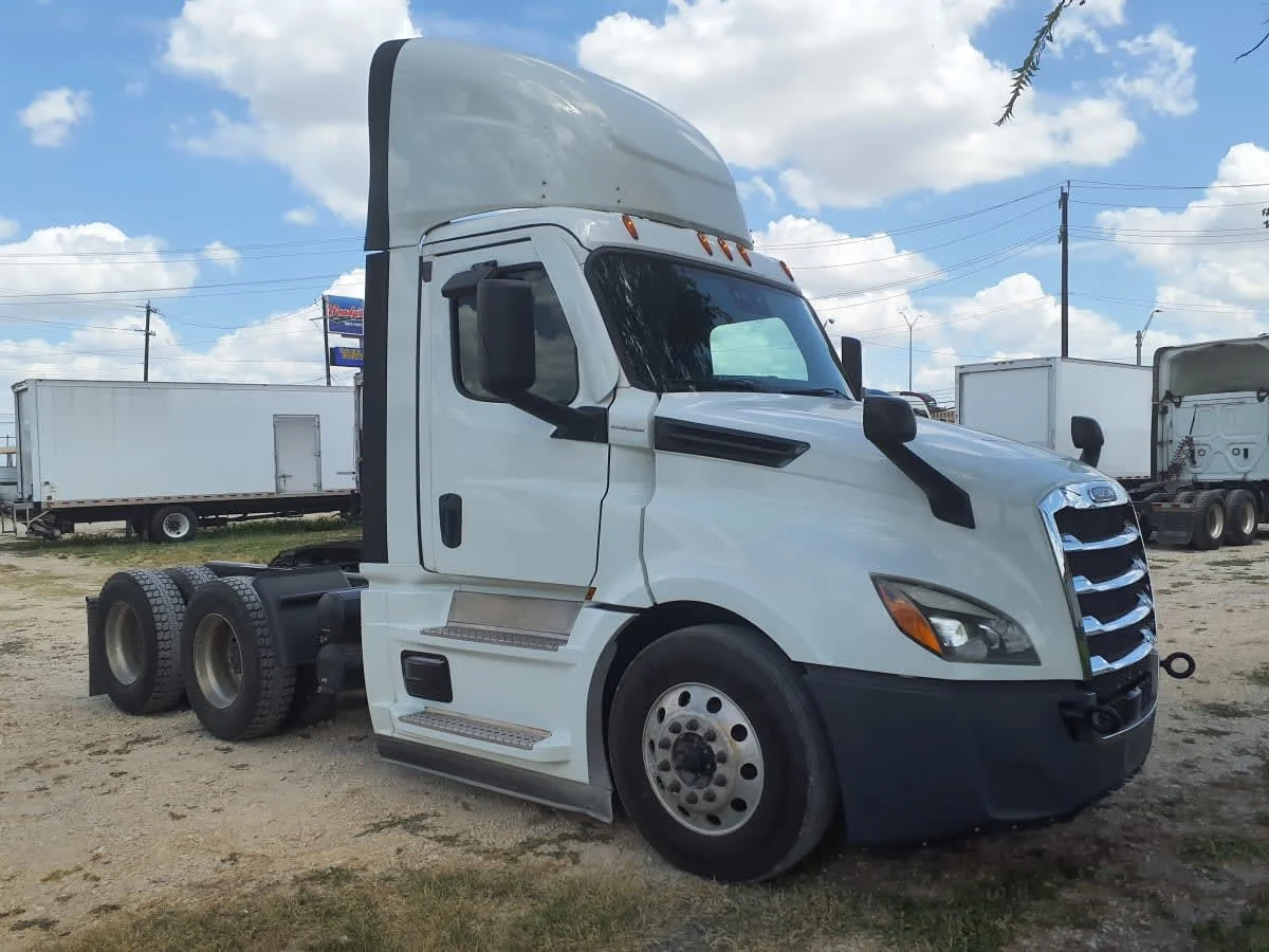 2022 Freightliner Cascadia