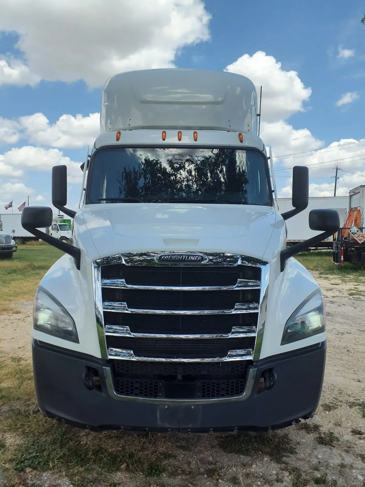 2022 Freightliner Cascadia in Converse, TX — photo 2