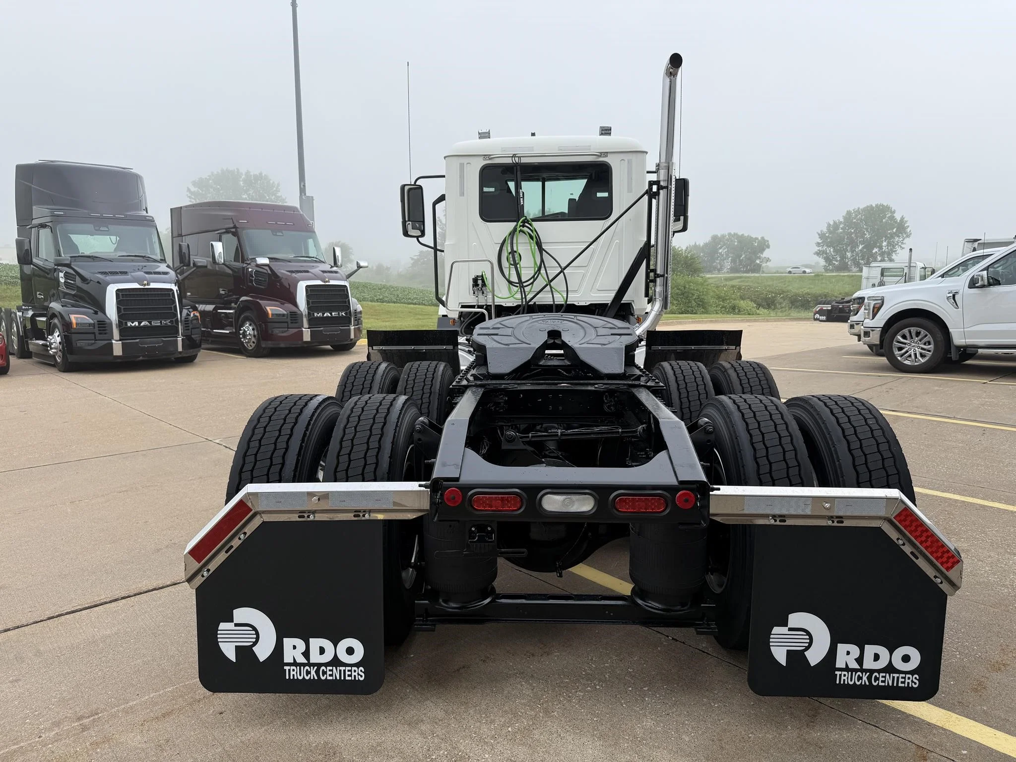 2026 Mack Anthem - image 5