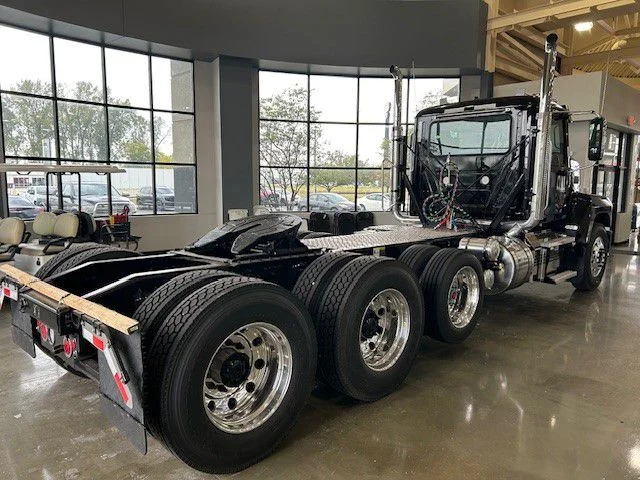 2026 Mack Pinnacle in London, OH — photo 3