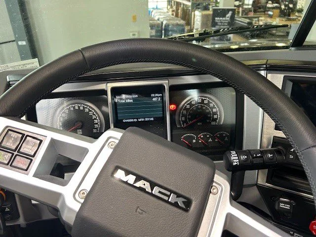 2026 Mack Pinnacle in London, OH — photo 6