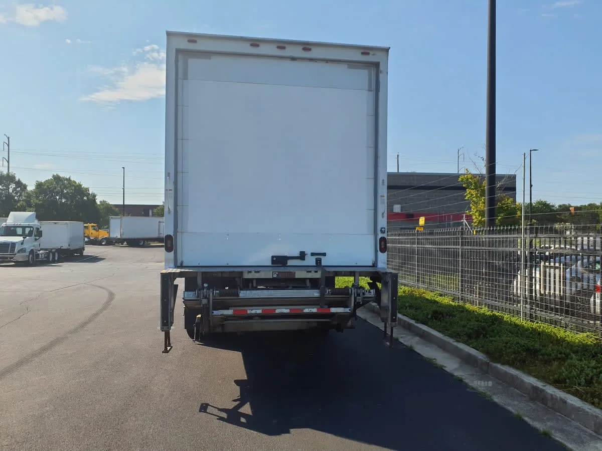 2019 Freightliner M2 106 in Atlanta, GA — photo 5