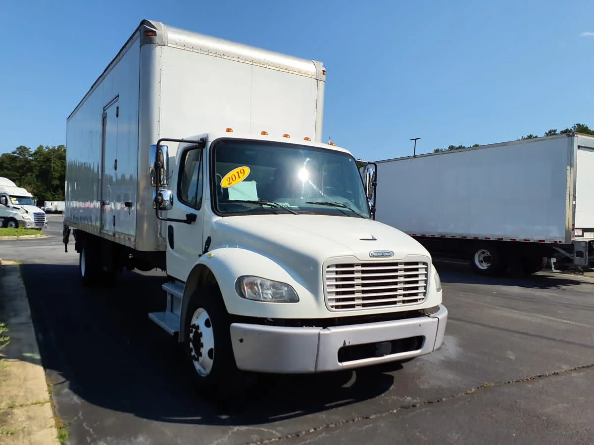 2019 Freightliner M2 106