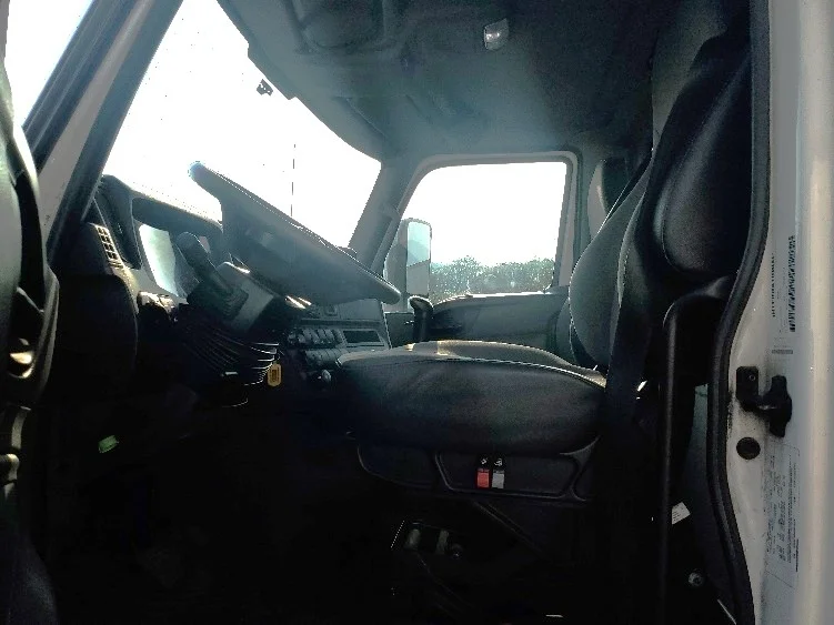 2019 International RH - image 9