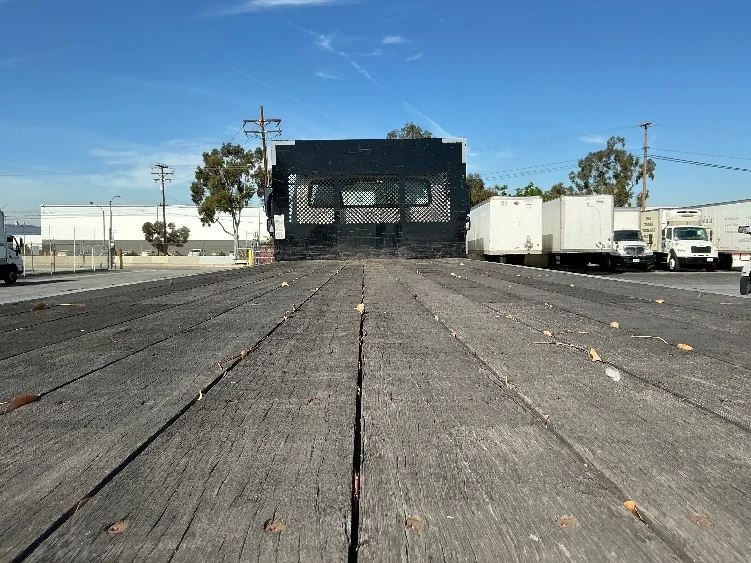 2019 Freightliner M2 106 in Torrance, CA — photo 7