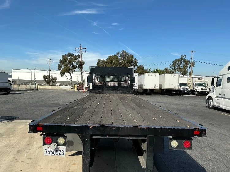 2019 Freightliner M2 106 in Torrance, CA — photo 8