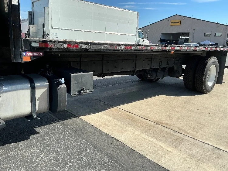 2019 Freightliner M2 106 in Torrance, CA — photo 5