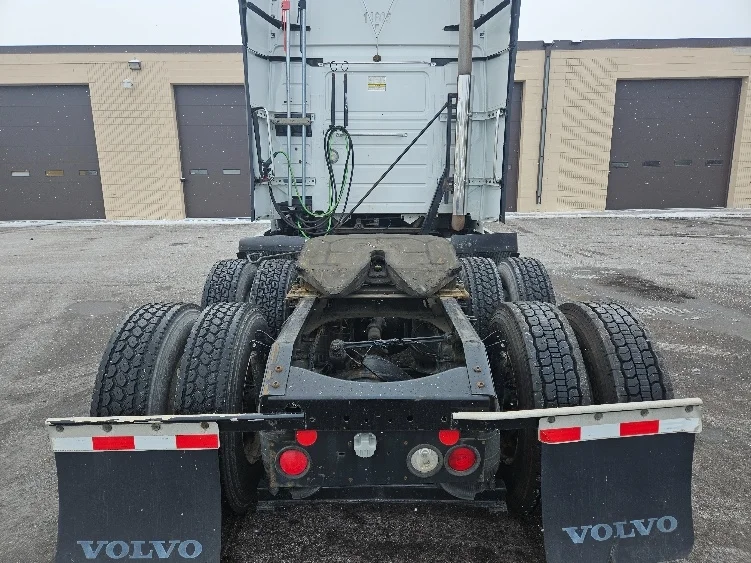 2017 Volvo in Roseville, MN — photo 6