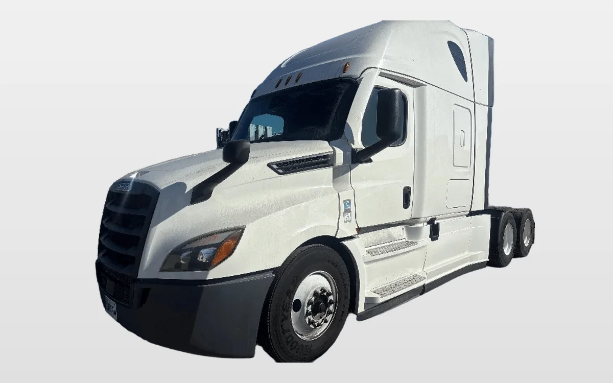 2021 Freightliner Cascadia - image 1