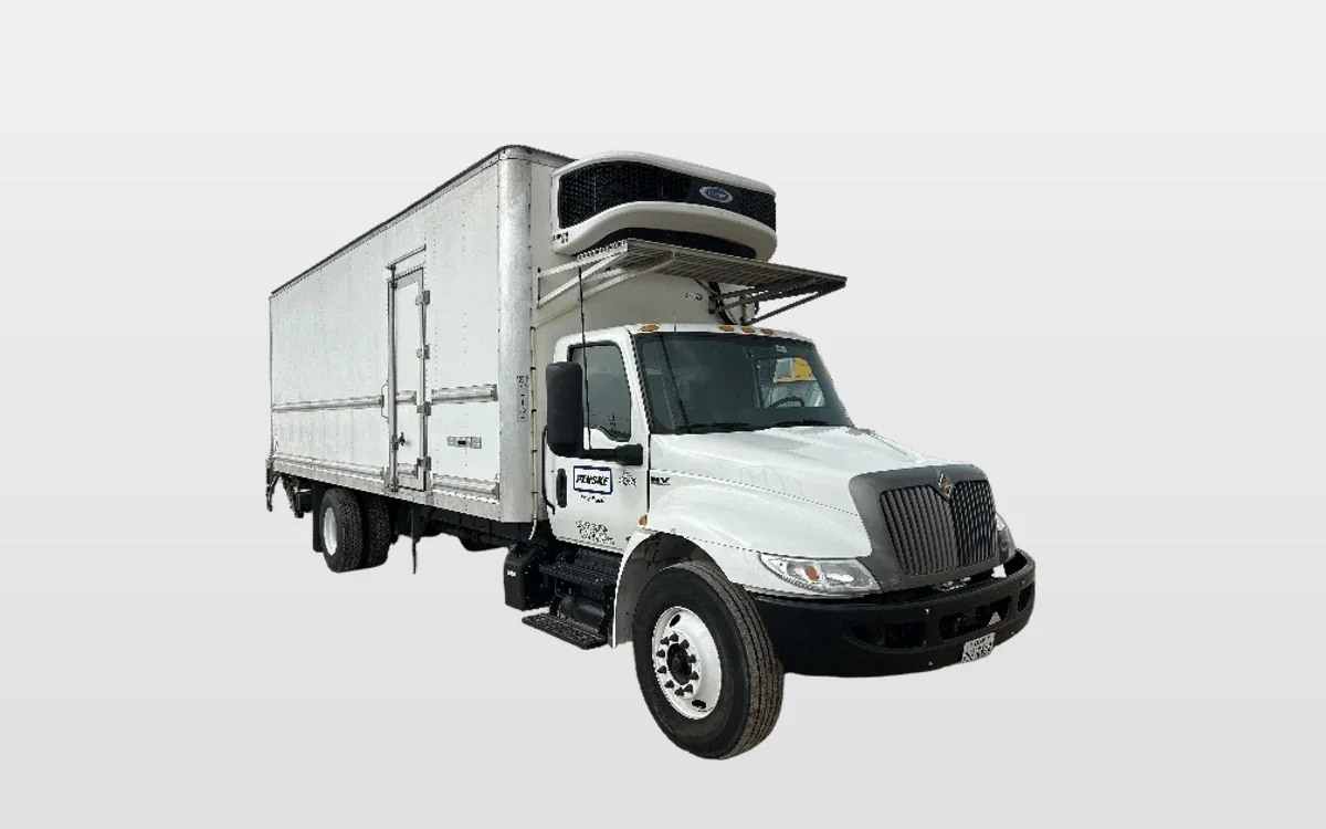 2022 International MV - image 1