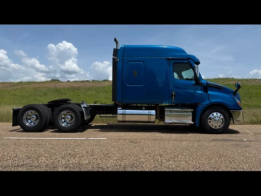 2023 Freightliner in Texarkana, TX — photo 4