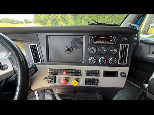 2023 Freightliner in Texarkana, TX — photo 18