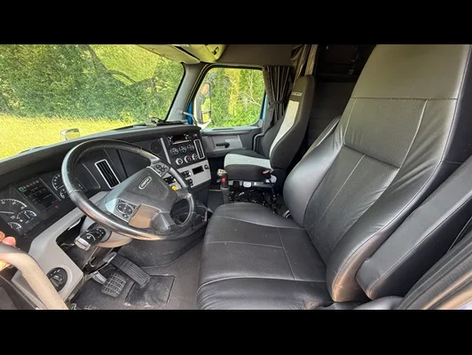 2023 Freightliner in Texarkana, TX — photo 12