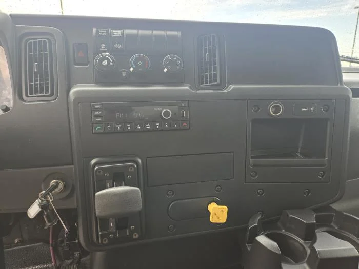 2022 International MV — photo 5
