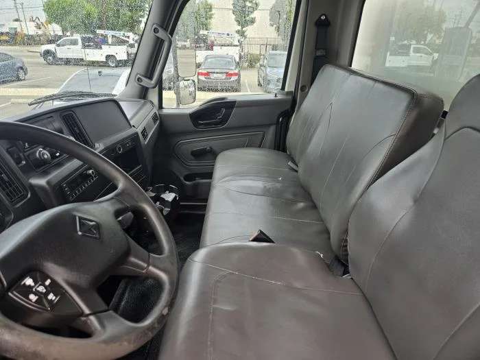 2022 International MV — photo 2