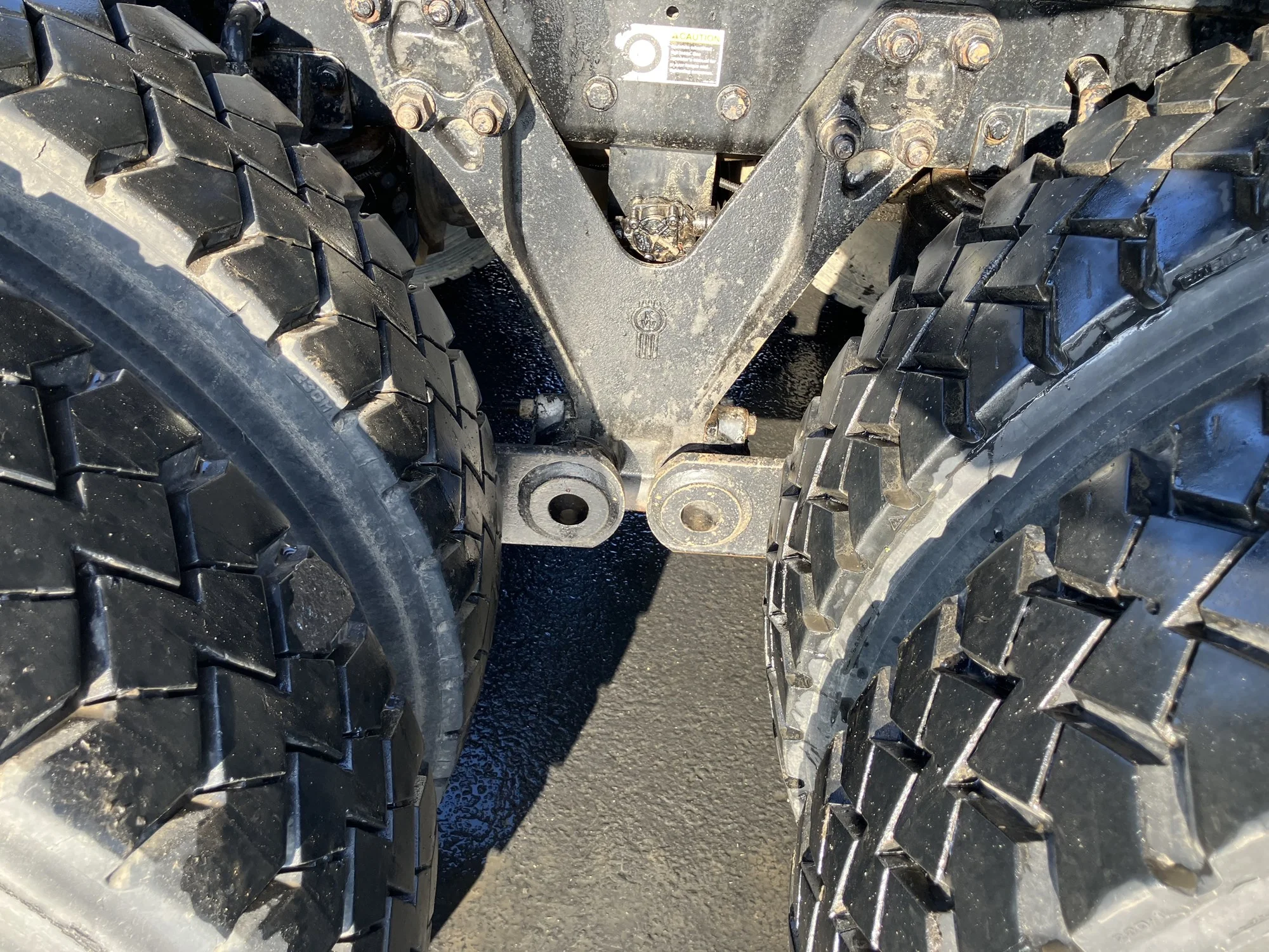 2011 Kenworth T800 - image 5