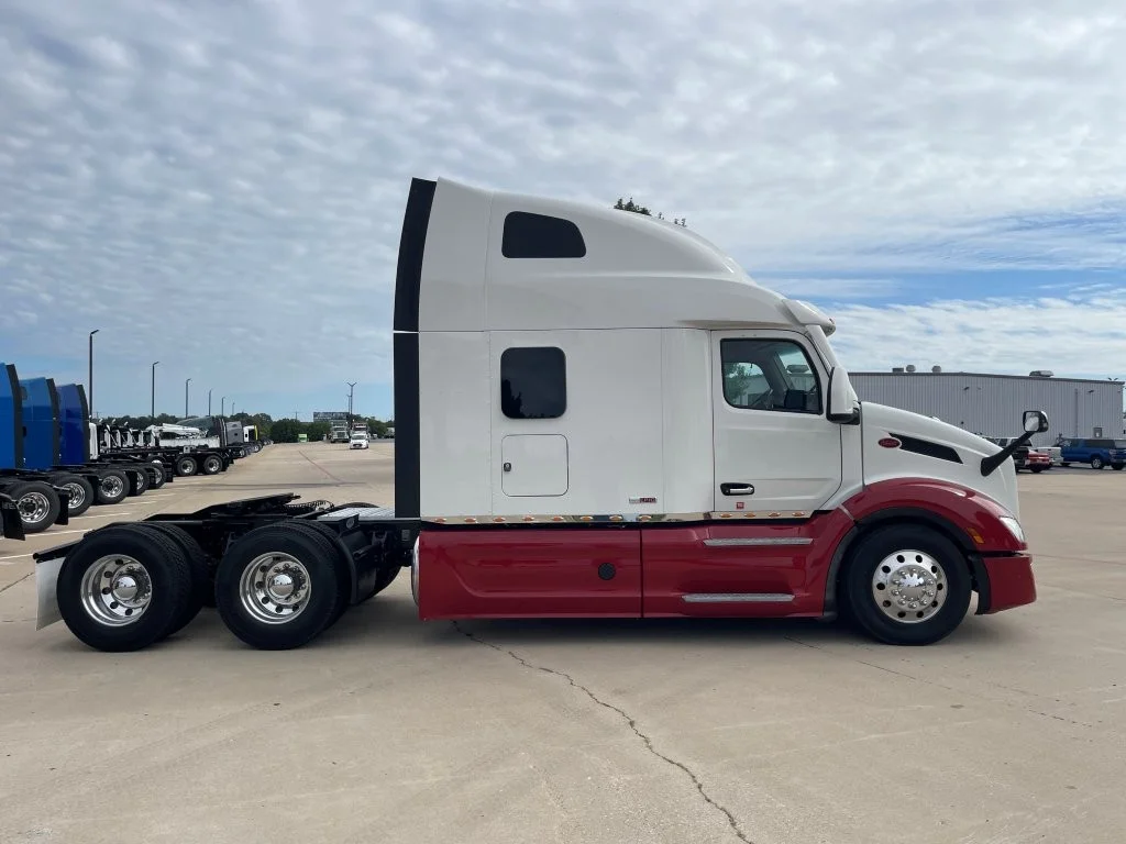 2023 Peterbilt 579 - image 6