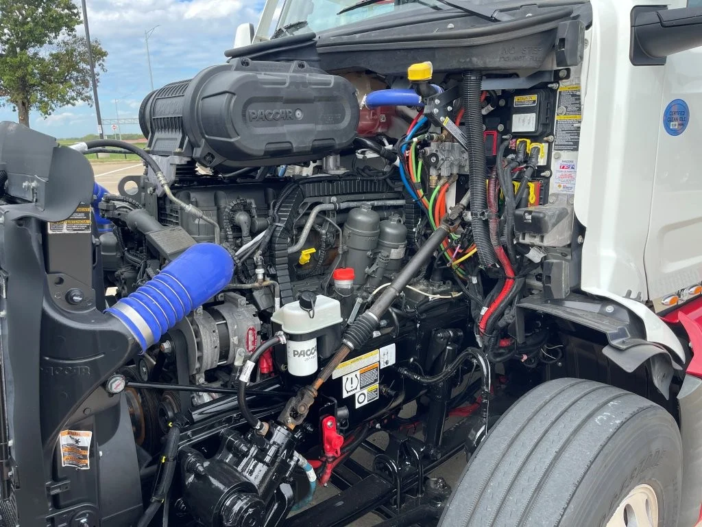 2023 Peterbilt 579 - image 9