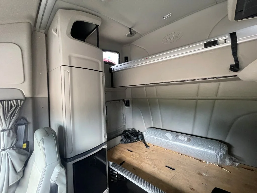 2023 Peterbilt 579 - image 13