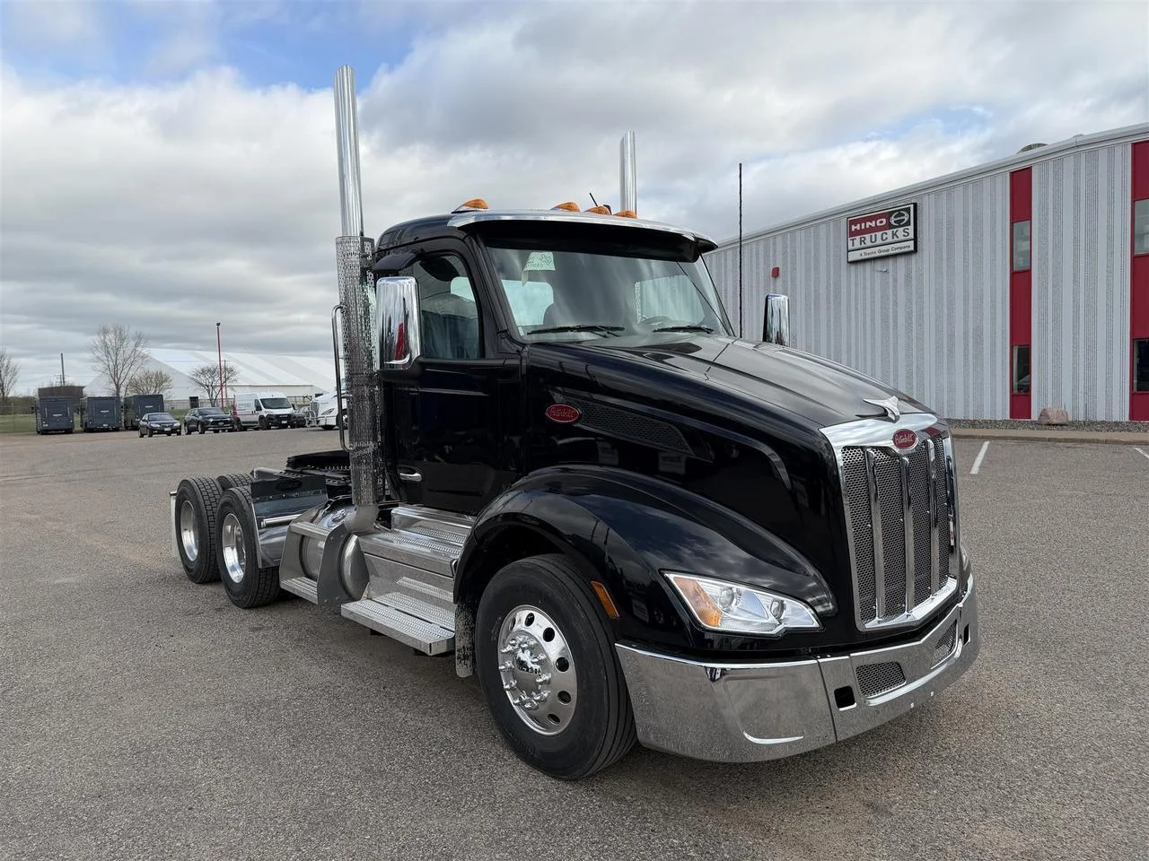 2027 Peterbilt 579 in Eau Claire, WI