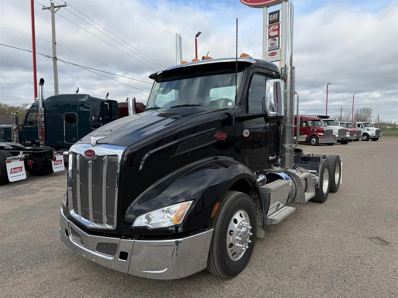 2027 Peterbilt 579 in Eau Claire, WI — photo 12