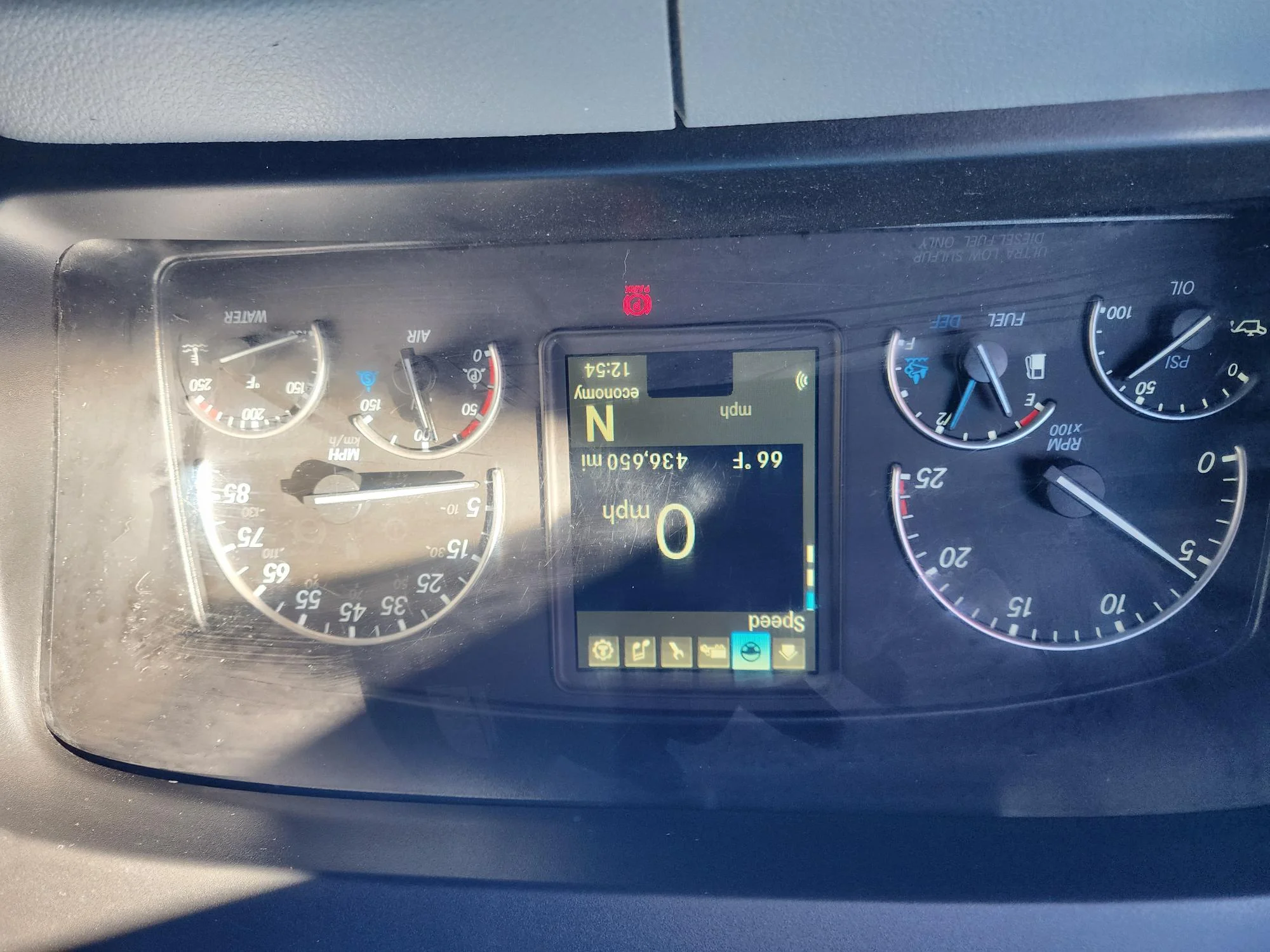 2021 Freightliner Cascadia in San Diego, CA — photo 15