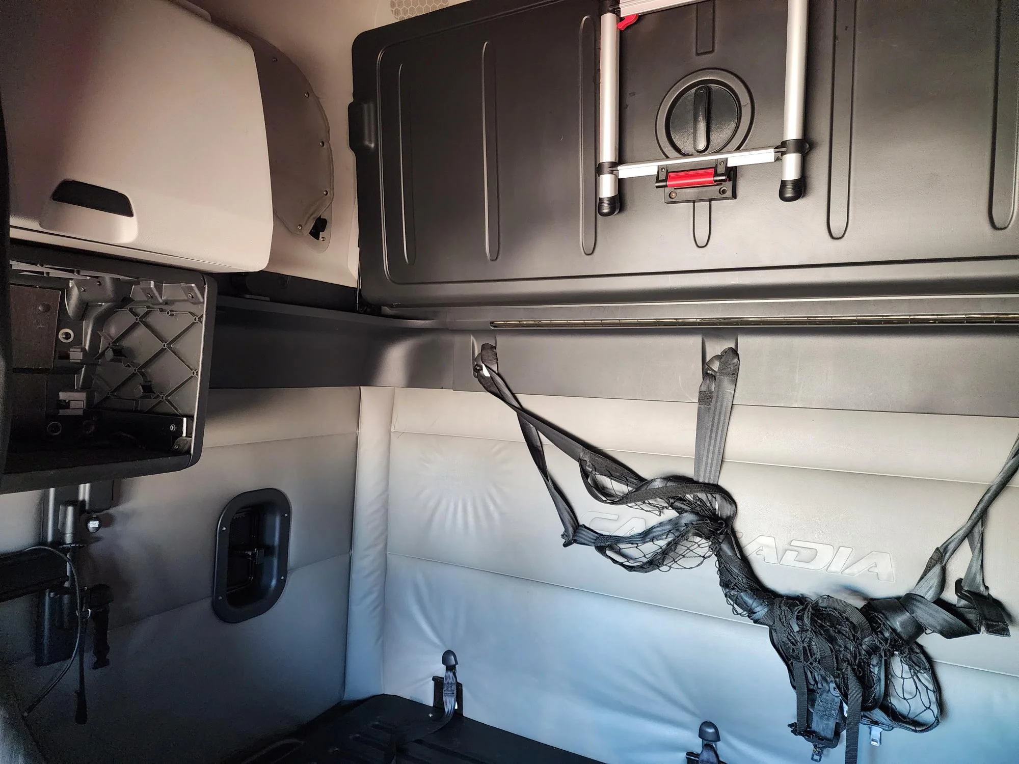 2021 Freightliner Cascadia in San Diego, CA — photo 21