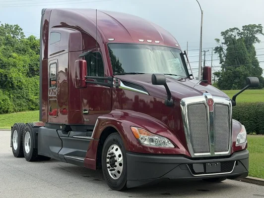 2023 Kenworth T680