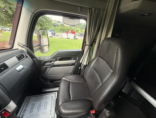 2023 Kenworth T680 in Nashville, TN — photo 18