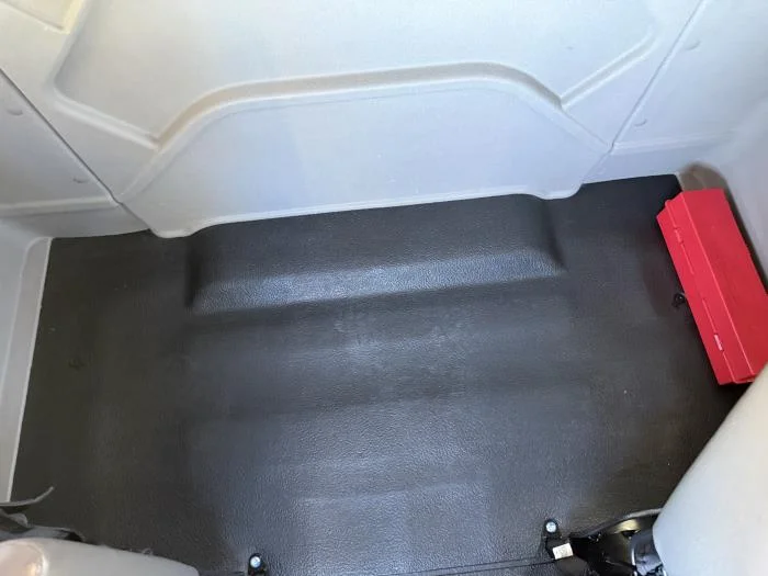 2018 International 4300 - image 36