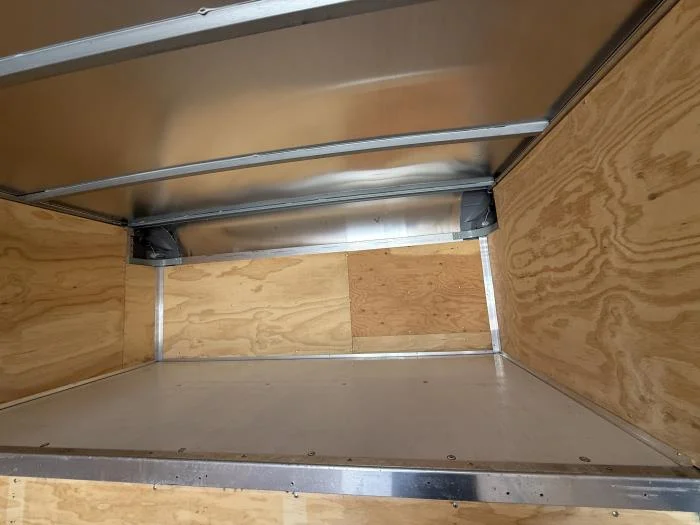 2018 International 4300 - image 15