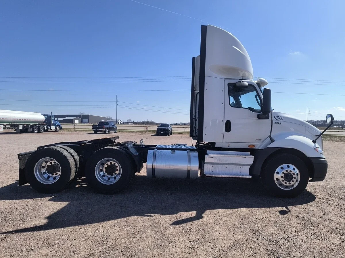 2021 International RH - image 3