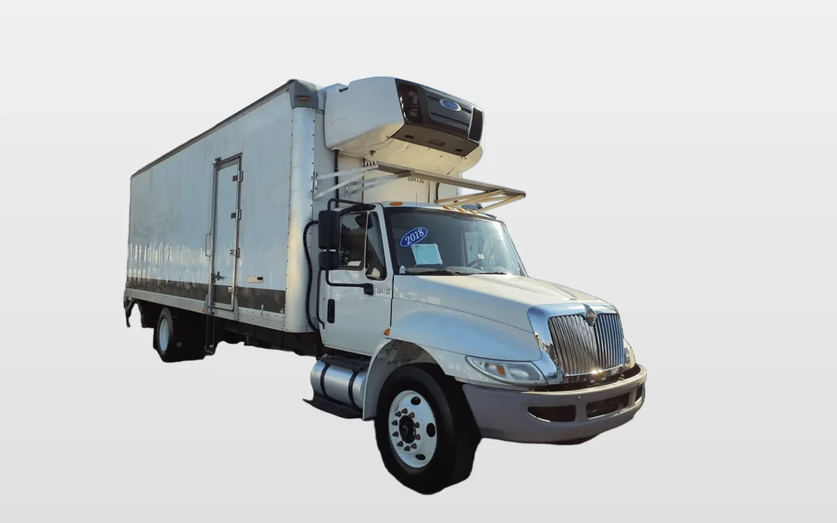 2018 International 4300 - image 1