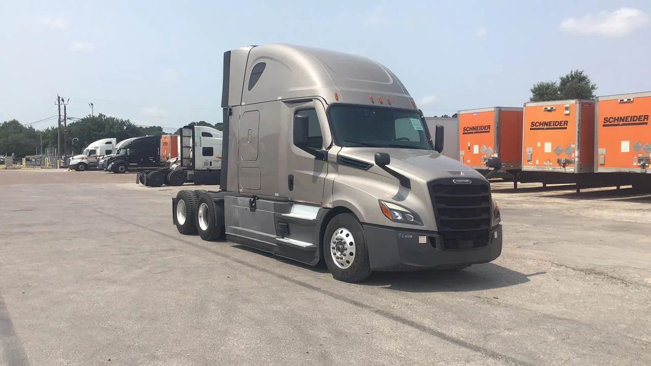 2022 Freightliner Cascadia in Houston, TX