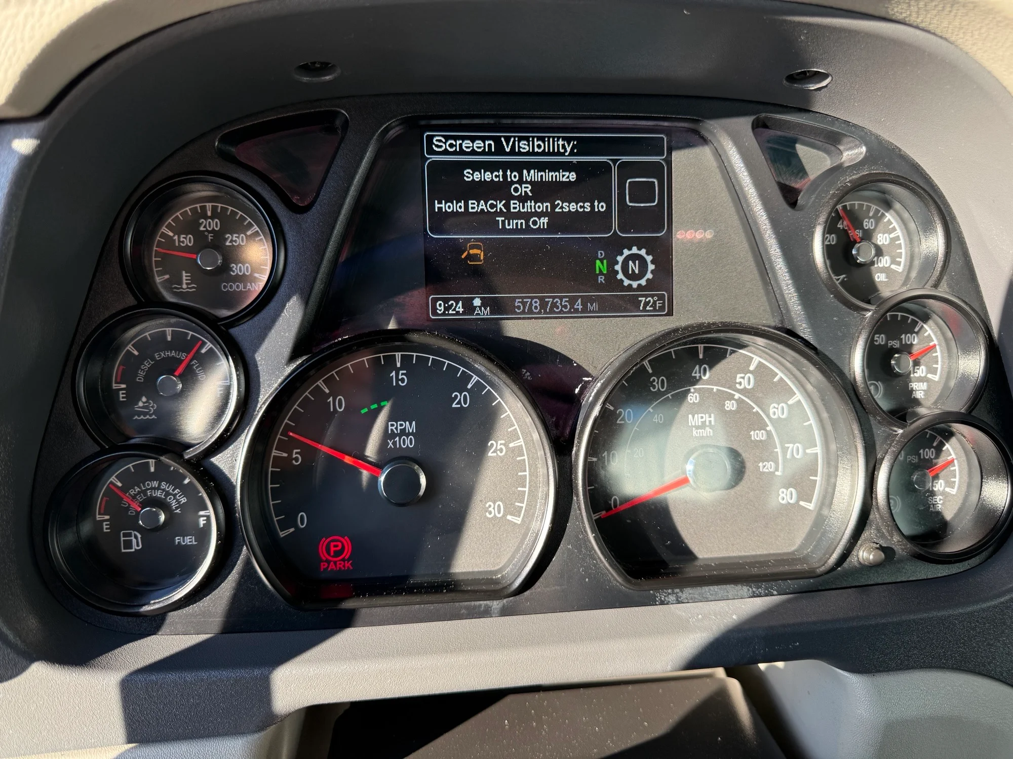 2021 Peterbilt 579 - image 12