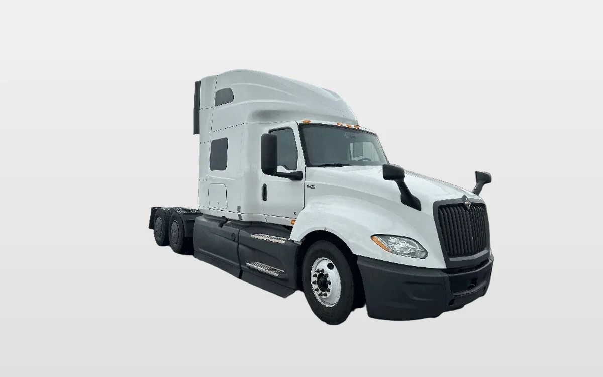 2023 International LT - image 1