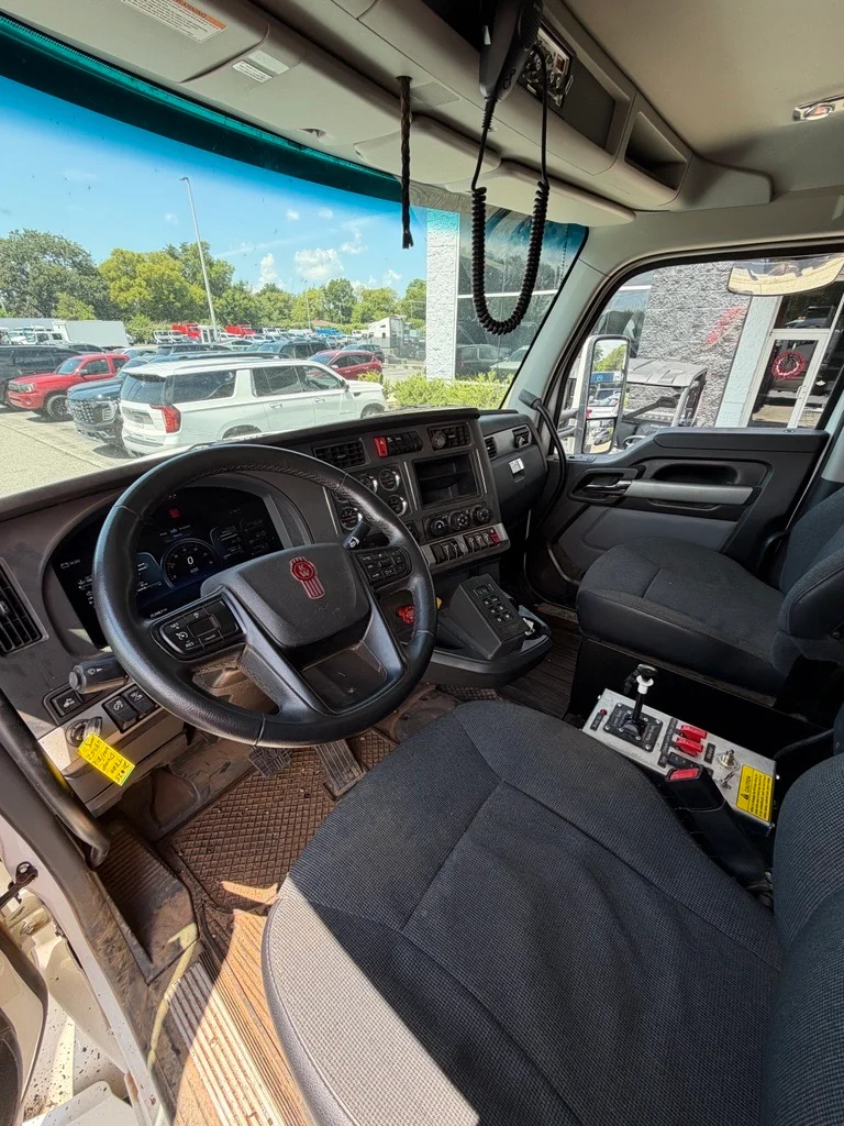 2025 Kenworth in Birmingham, AL — photo 11