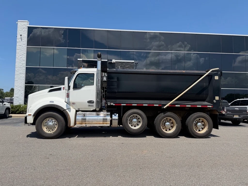 2025 Kenworth in Birmingham, AL — photo 3