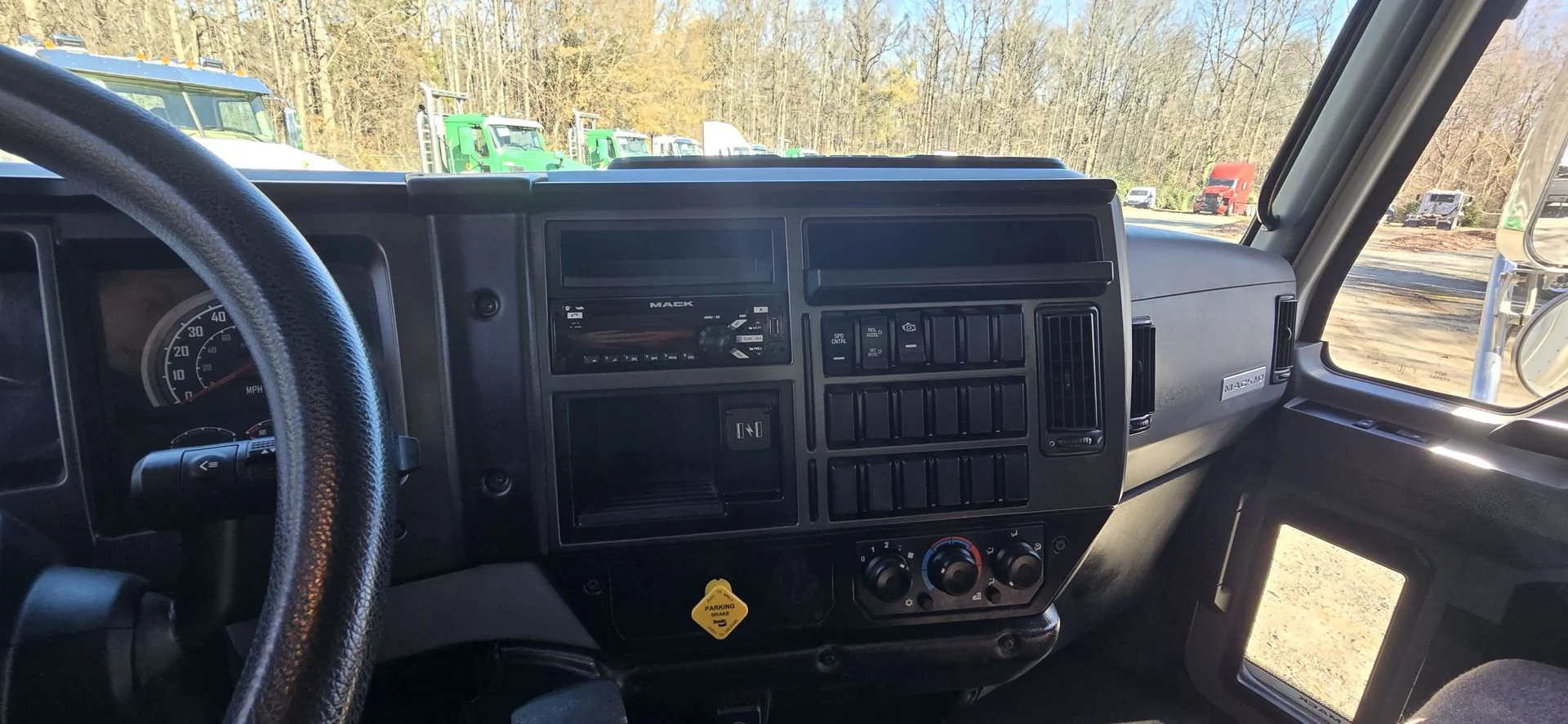 2021 Mack MD - image 19