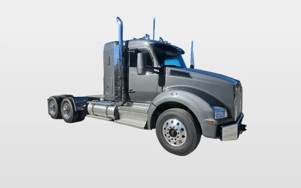 2026 Kenworth T880 - image 1