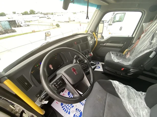 2023 Kenworth T680 in Location: Omaha, NE — photo 13