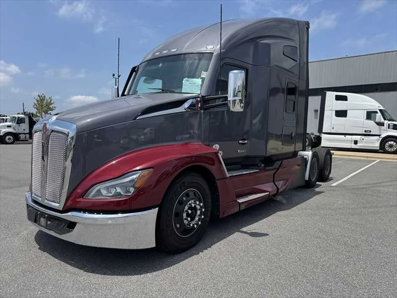 2025 Kenworth T680