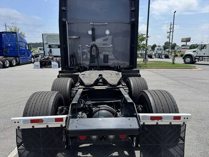 2025 Kenworth T680 in Little Rock, AR — photo 4