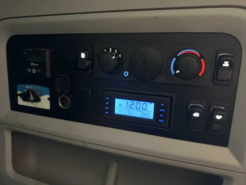 2025 Kenworth T680 in Little Rock, AR — photo 16