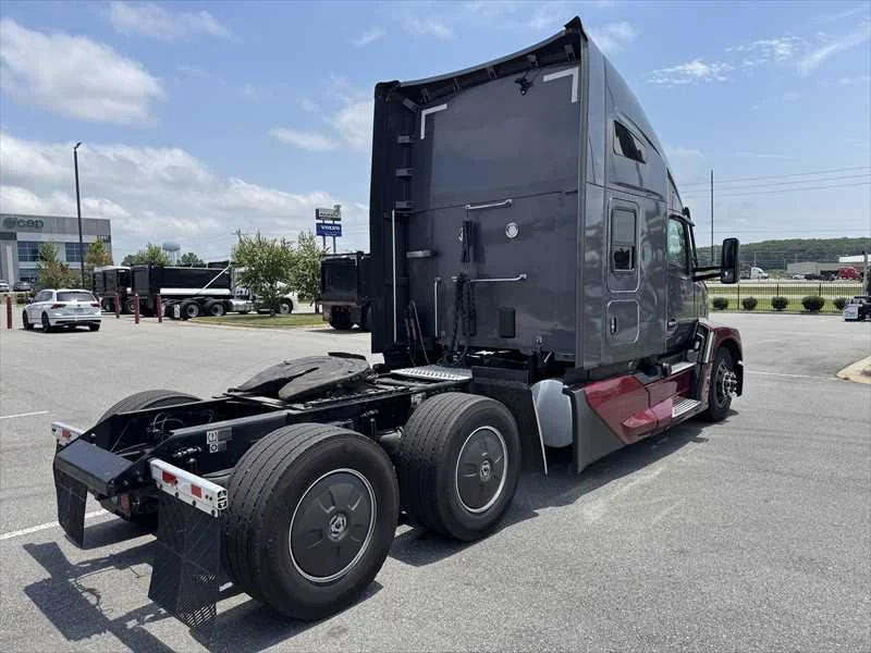 2025 Kenworth T680 in Little Rock, AR — photo 5