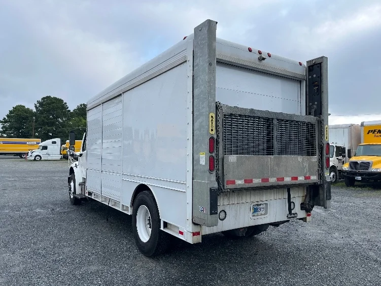 2021 Freightliner M2 106 - image 6