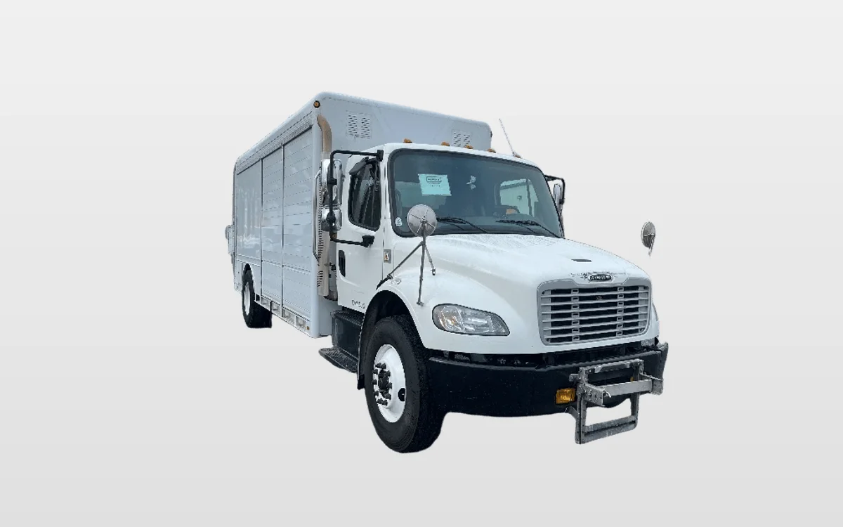 2021 Freightliner M2 106 - image 1