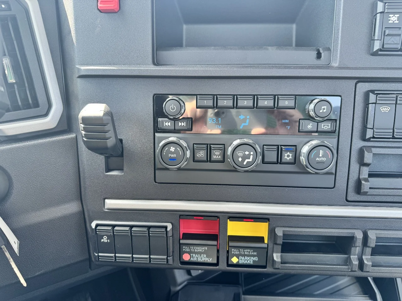 2026 Mack Pioneer in Indianapolis, IN — photo 16