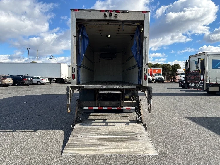 2019 Freightliner M2 106 - image 9