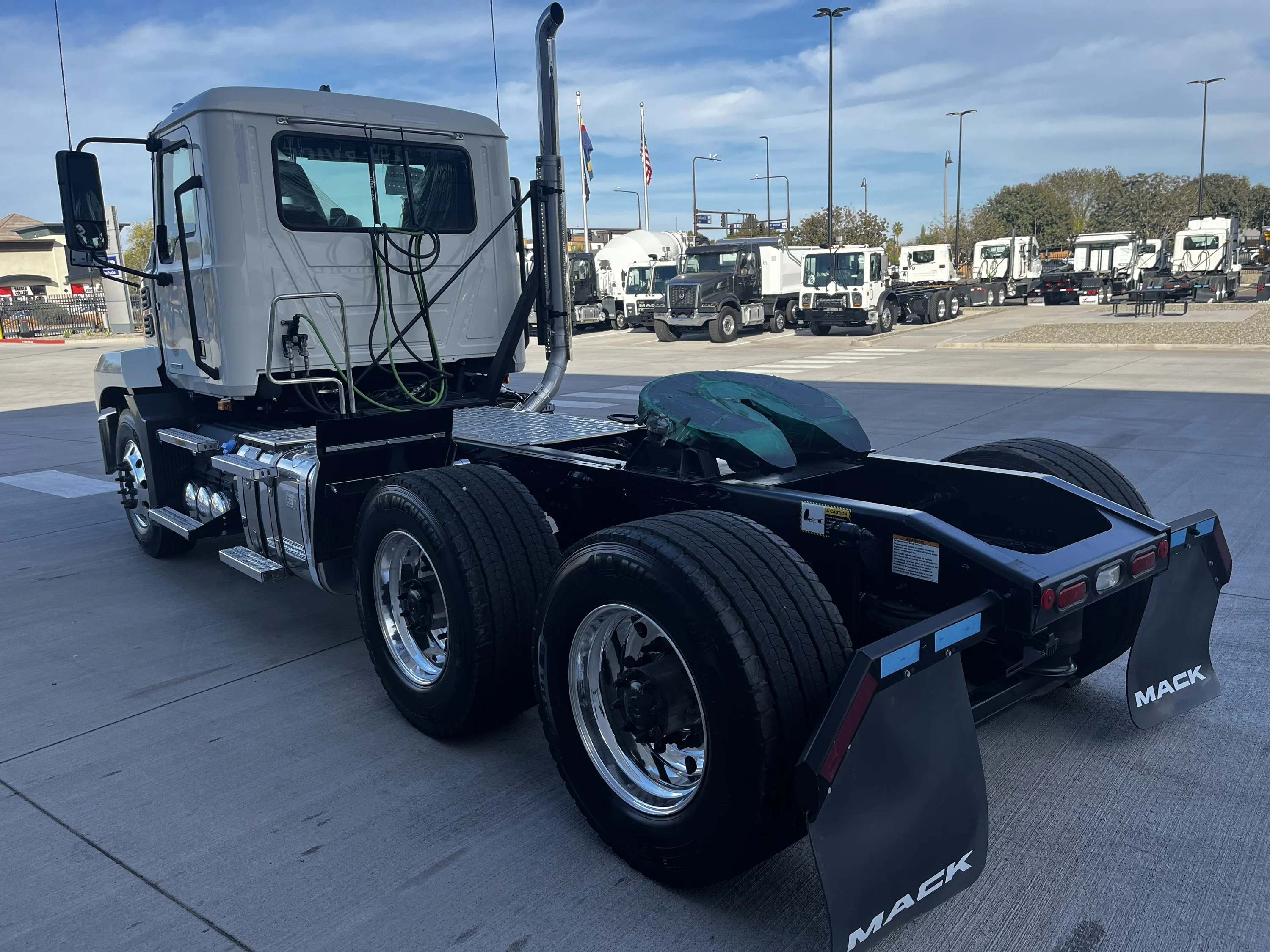 2026 Mack Anthem in Tolleson, AZ — photo 5